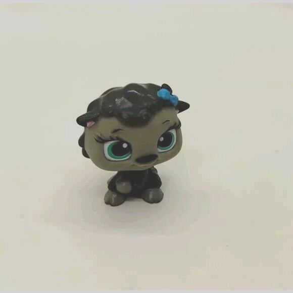 MGA: Bratz - Lil Angelz - Gray Lamb Figure - Sheep Petz Toy - Picture 1 of 4